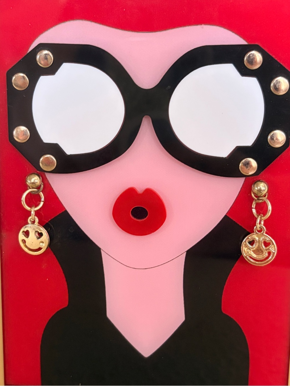 Red & Pink Novelty Face Phone Case with Gold Charm Earrings